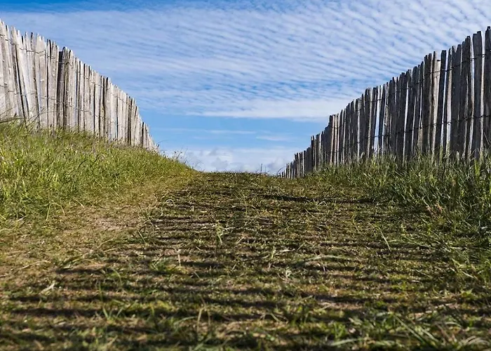 La Petite Gare De Georges De La Rivière Saint-Georges-de-la-Riviere